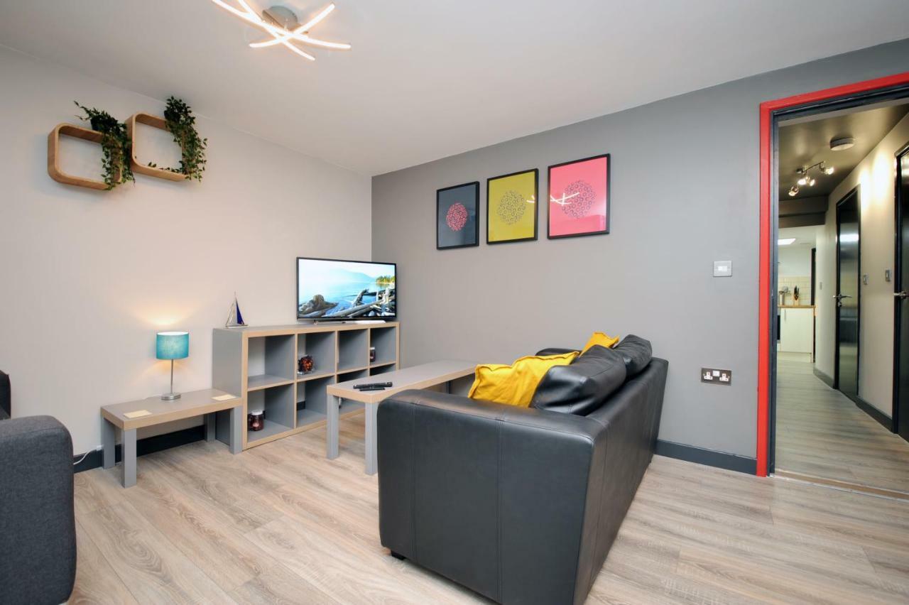Stone'S Throw City Centre - Tv In Every Bedroom! Суонси Экстерьер фото