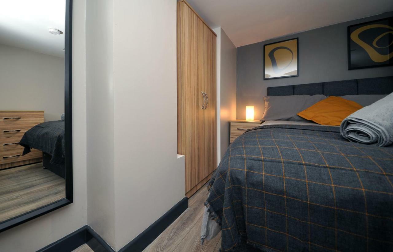 Stone'S Throw City Centre - Tv In Every Bedroom! Суонси Экстерьер фото